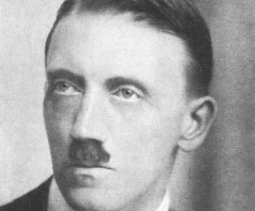 Hitler_as_young_man.jpg